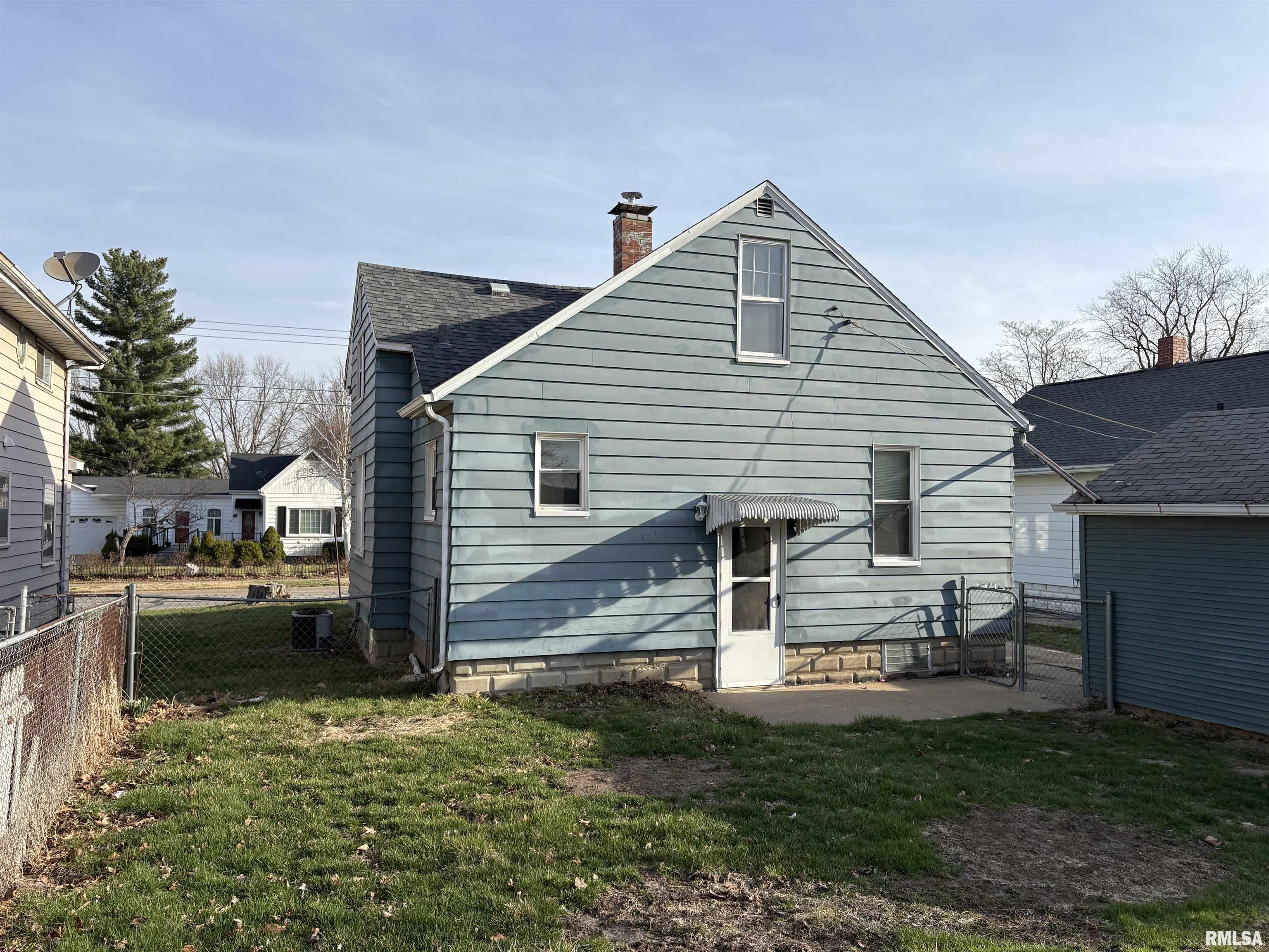 714 East Ash Street Canton, IL 61520 - Photo 3 of 40