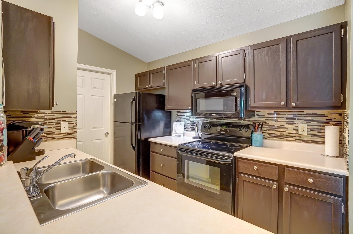 7394 Ridgepoint Drive, Unit 10 Cincinnati, OH 45230 - Photo 14 of 50