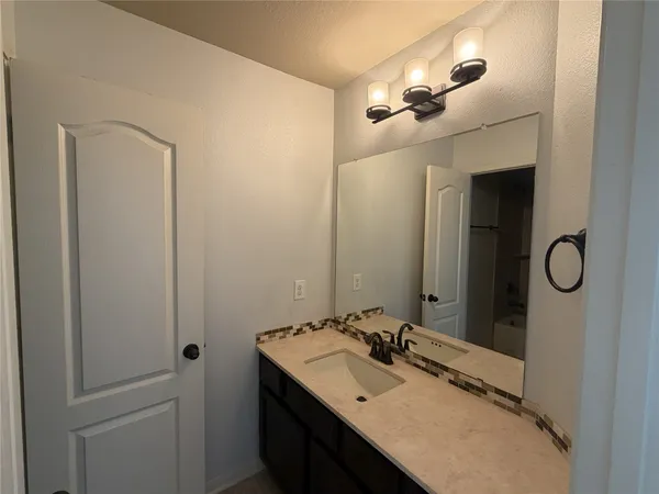 $3,100 | 6023 Baileys Run Lane, Katy, TX 77494