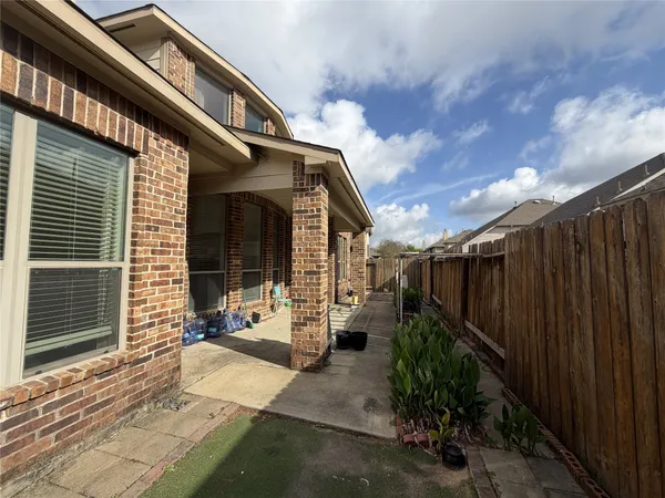 $3,100 | 6023 Baileys Run Lane, Katy, TX 77494