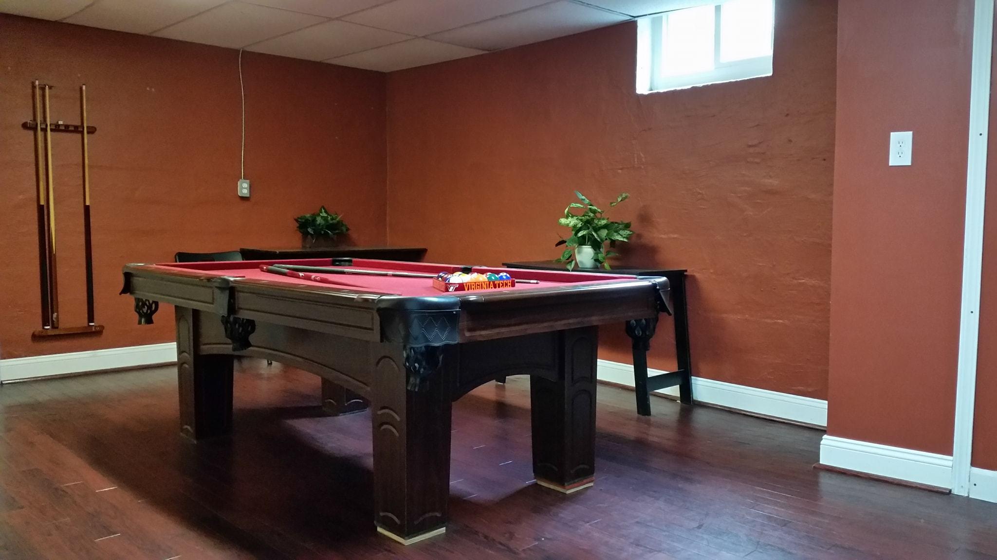 1128 Highland Road Salem, VA 24153 - Photo 18 of 28 Highland rec room