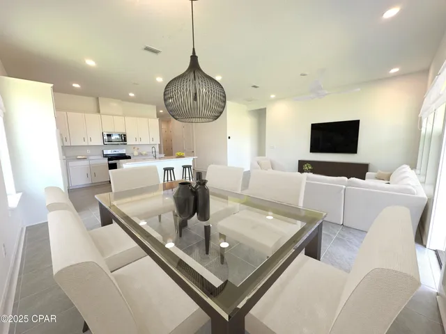 $3,000 | 959 Camp Fire Circle, Panama City Beach, FL 32413