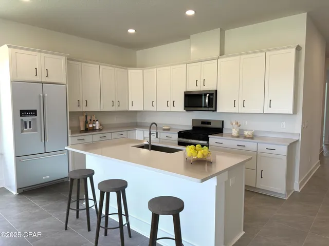 $3,000 | 959 Camp Fire Circle, Panama City Beach, FL 32413