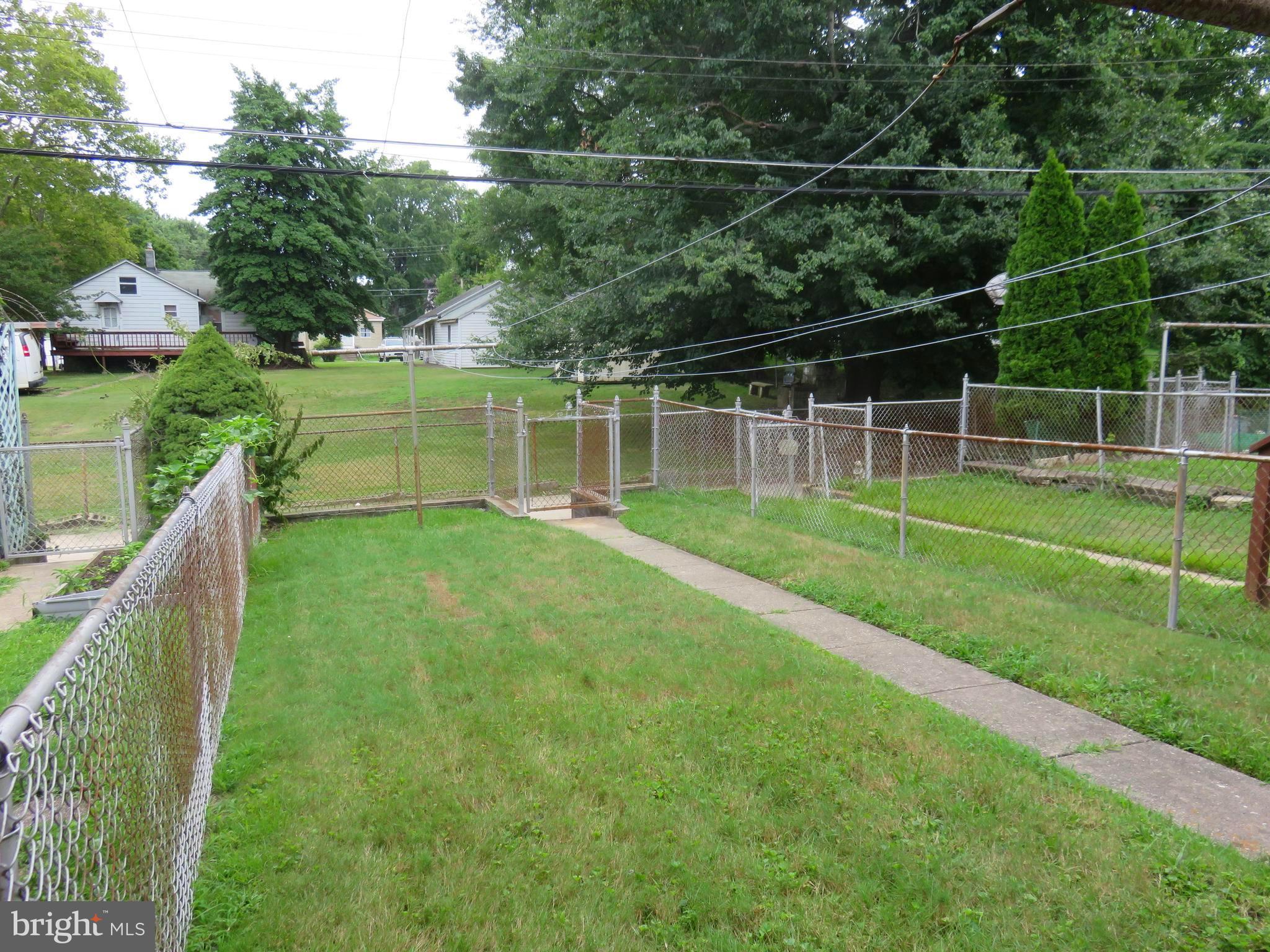 143 Hampshire Road Baltimore, MD 21221 - Photo 16 of 16 FLAT FULLY FENCED BACK YARD