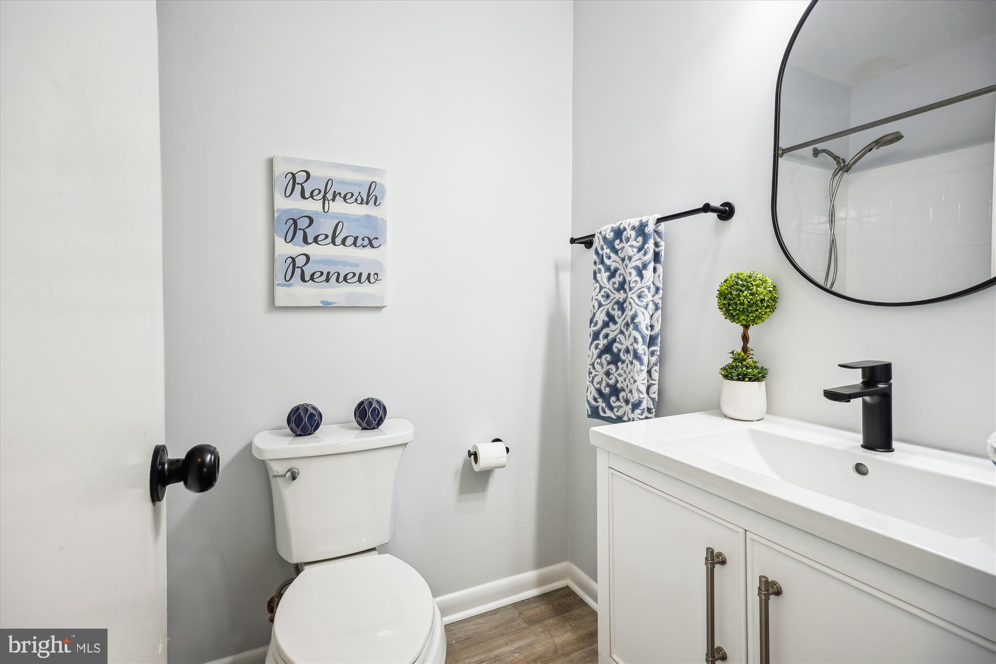 4408 Emden Street Silver Spring, MD 20906 - Photo 22 of 47 Hall Bath