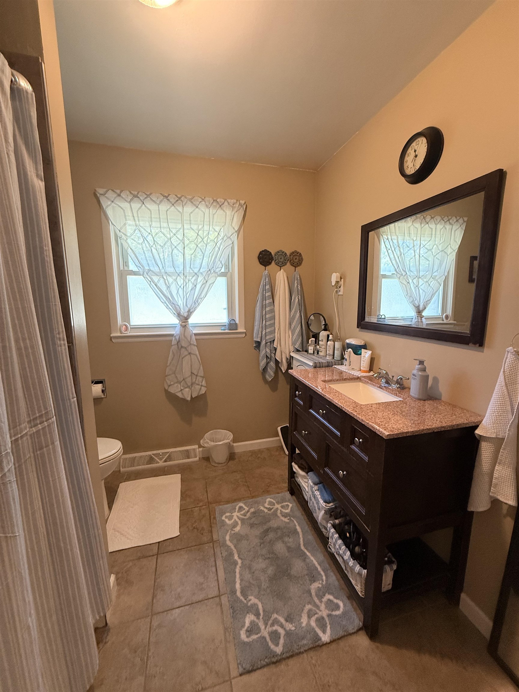 2041 Vandecarr Road Owosso, MI 48867 - Photo 8 of 17