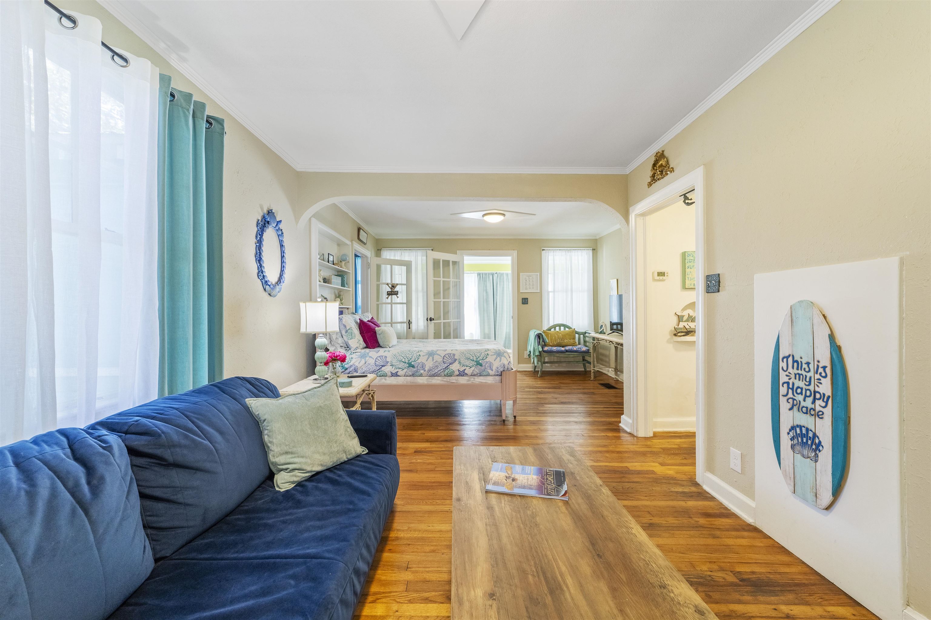 26 Rio Vista Drive St. Augustine, FL 32084 - Photo 43 of 91 a living room with furniture and a wooden floor
