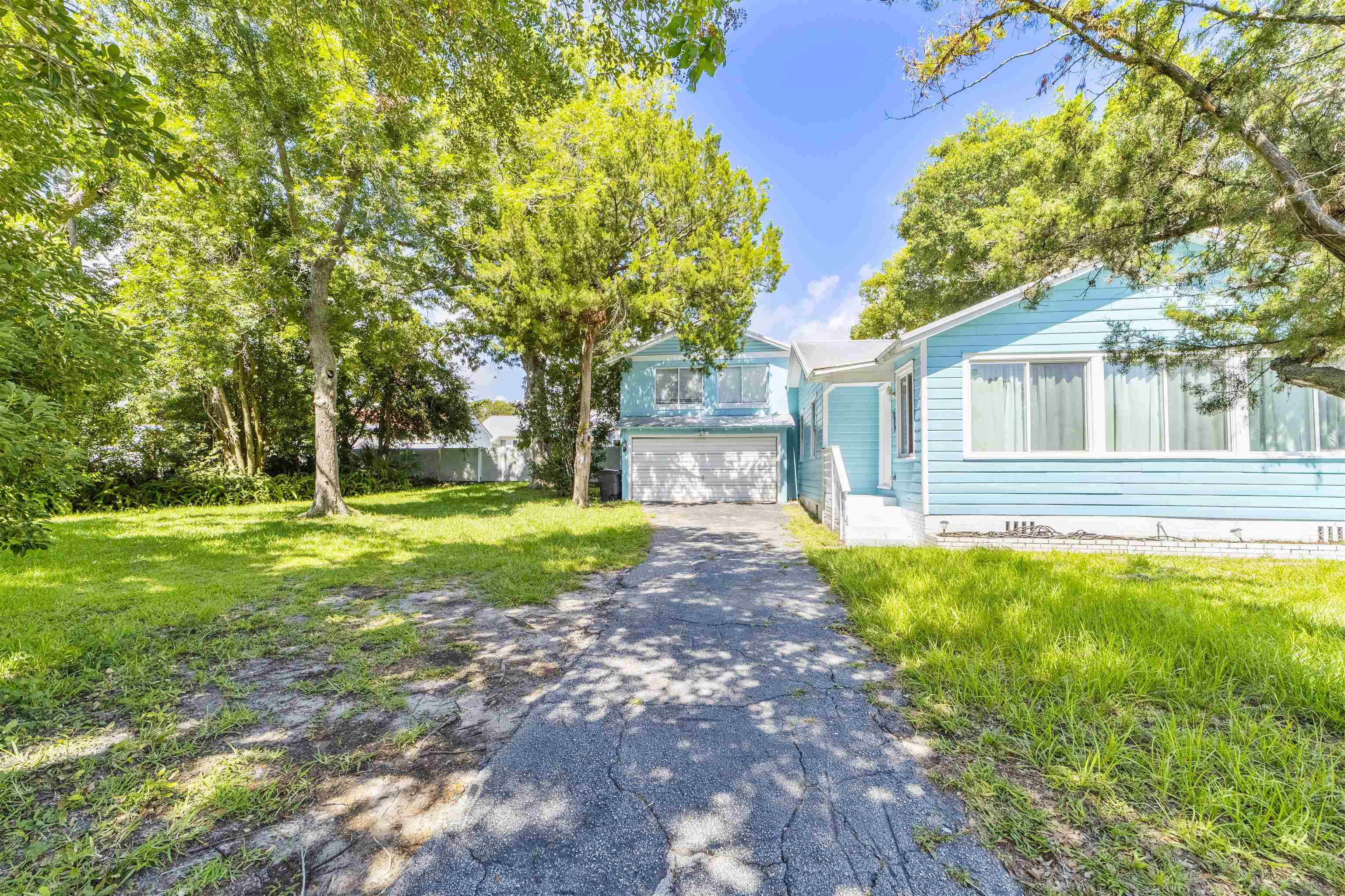 26 Rio Vista Drive St. Augustine, FL 32084 - Photo 80 of 91 a front view of a house with yard and green space