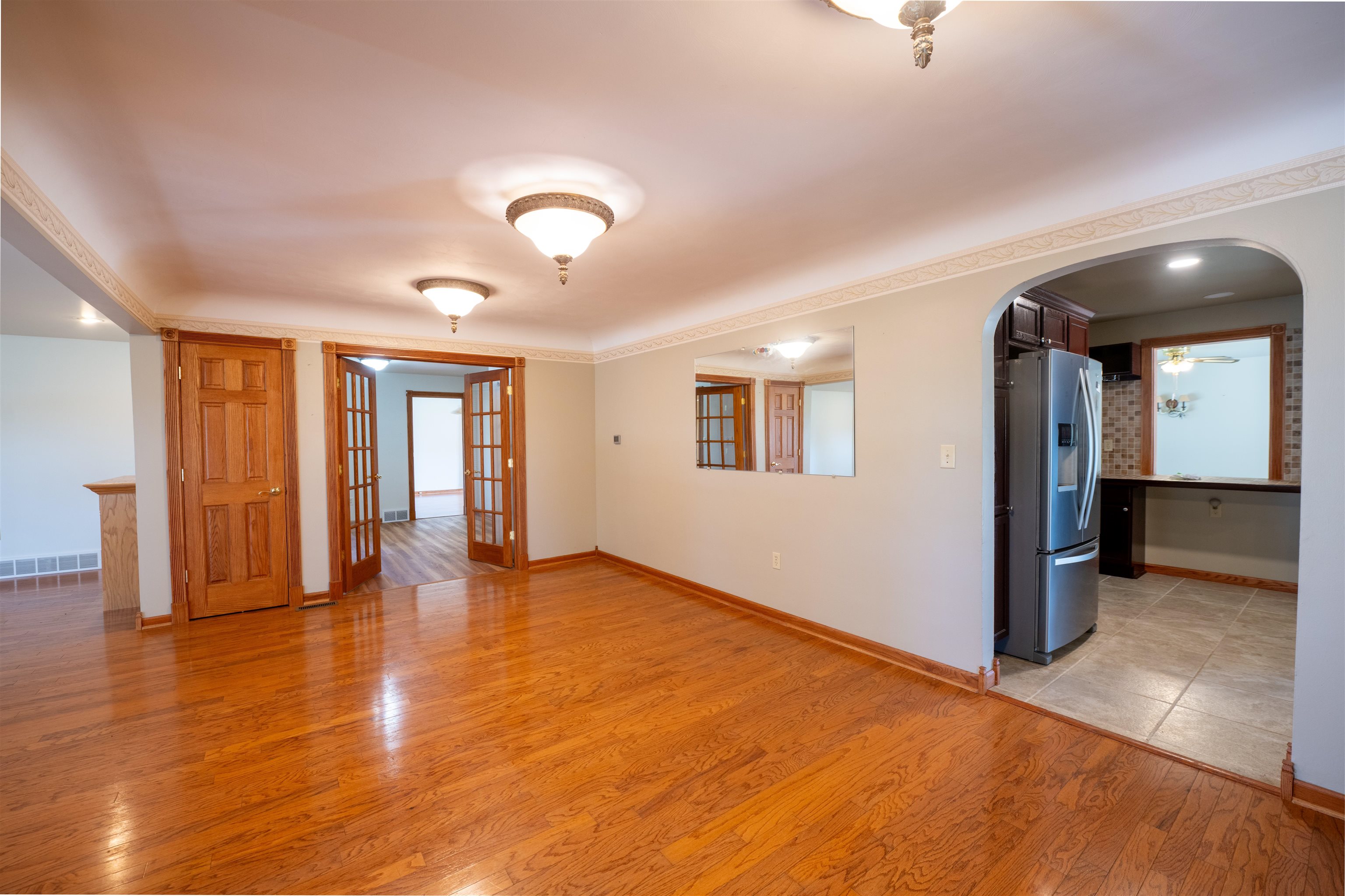 2425 South Poseyville Road Midland, MI 48640 - Photo 6 of 48