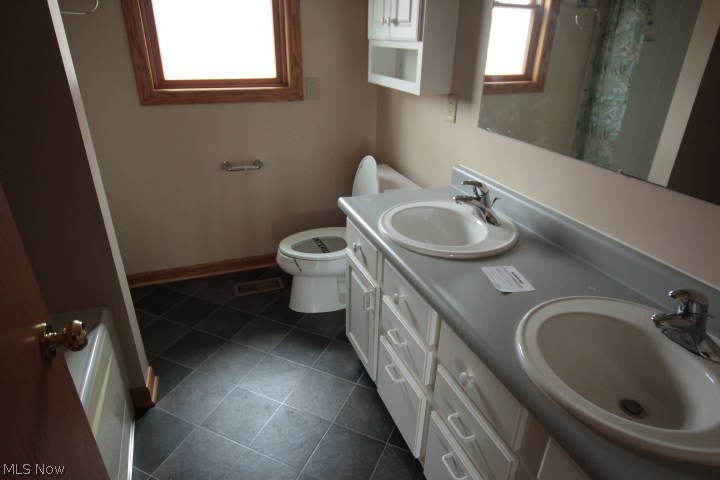 5549 Everett Hull Road Fowler, OH 44418 - Photo 10 of 29 Gallery Image 10
