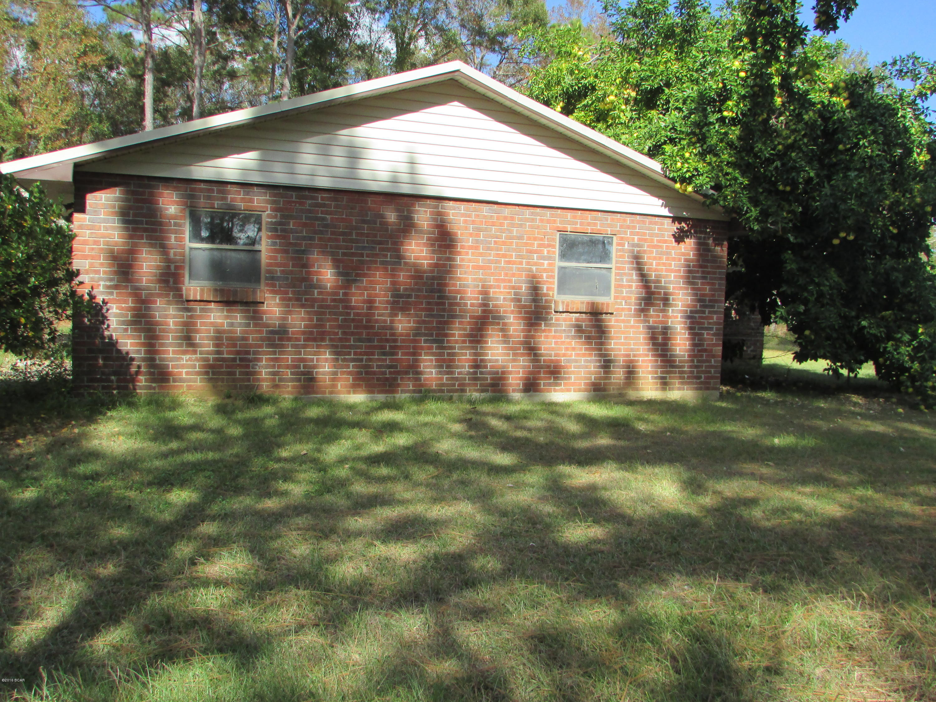 610 St Rose Road Grand Ridge, FL 32442 - Photo 15 of 18 Gallery Image 15