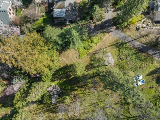 $95,000 | 319 West Street, Ashland, OR 97520