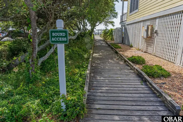 $1,799,000 | 41466 Portside Drive, Avon, NC 27915