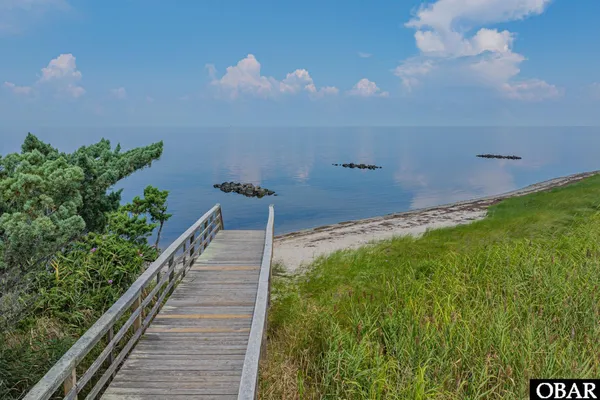 $1,799,000 | 41466 Portside Drive, Avon, NC 27915