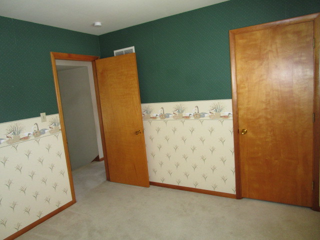 18542 Bock Road Lansing, IL 60438 - Photo 15 of 30 a view of bathroom