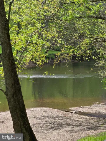 $70,600 | Pioneer Trail, Great Cacapon, WV 25422