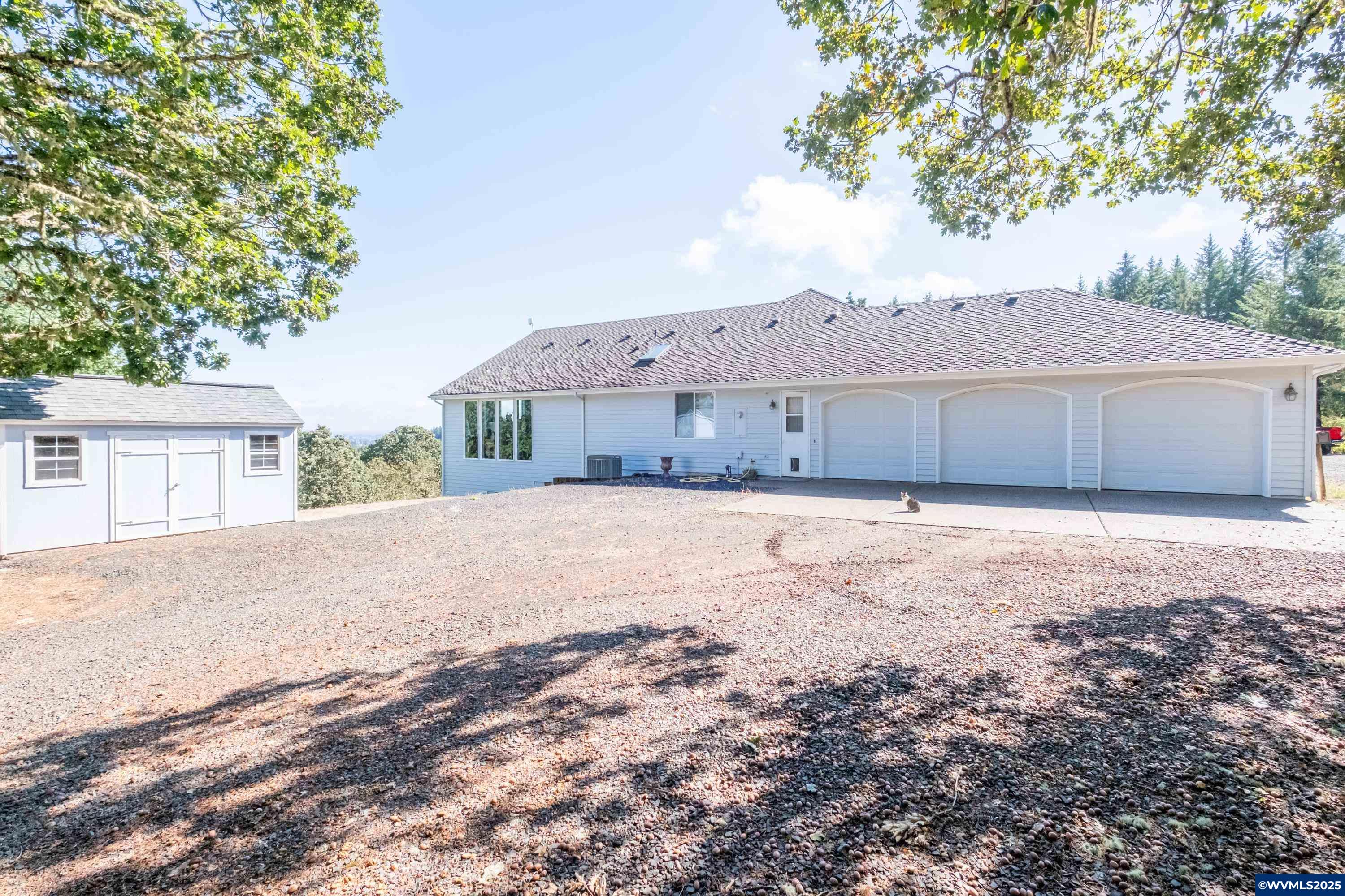 1920 Cochrane Lane Dallas, OR 97338 - Photo 32 of 50