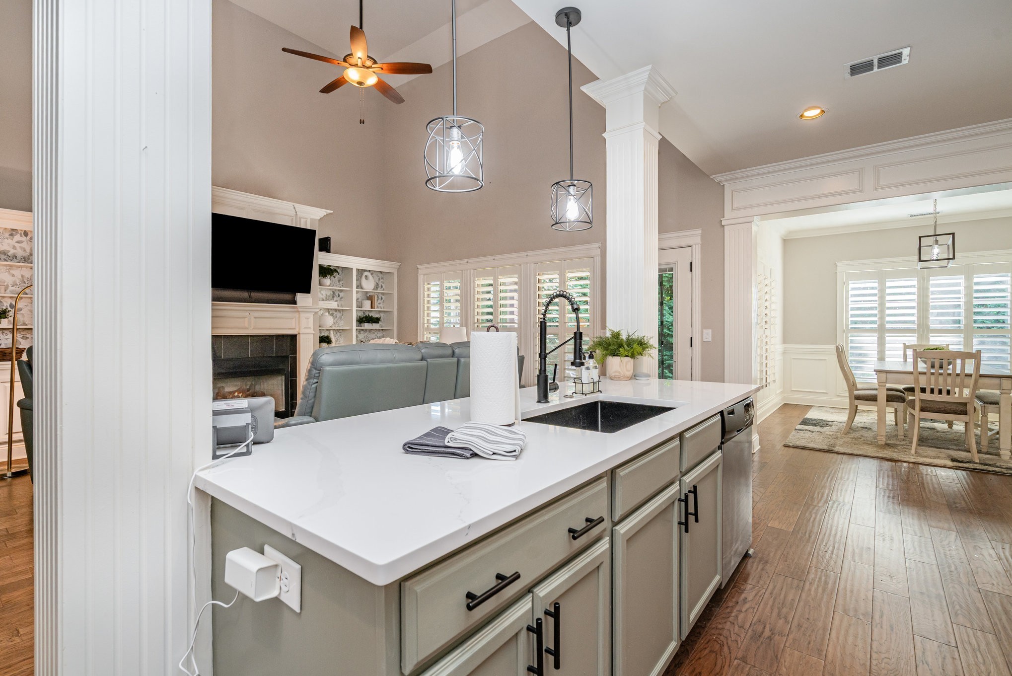 5227 Starnes Drive Murfreesboro, TN 37128 - Photo 6 of 27 a kitchen with a stove a sink and a refrigerator