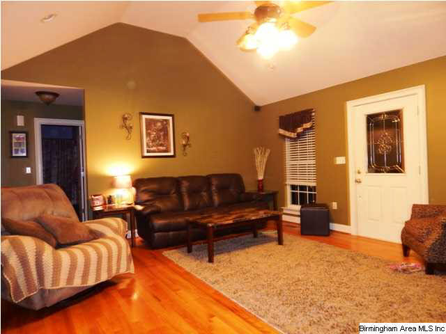 393 Indian Hills Road Hayden, AL 35079 - Photo 2 of 19