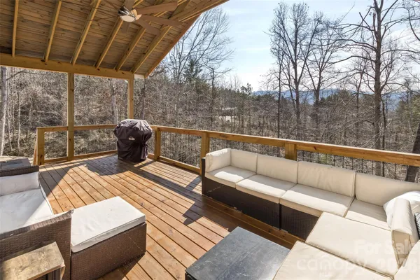 $1,000,000 | 46 Carden Drive, Unit 10, Weaverville, NC 28787