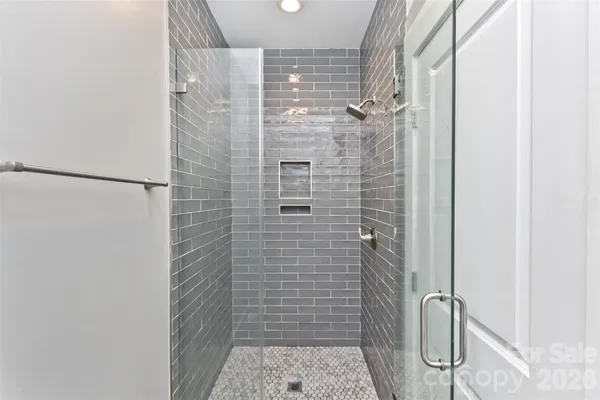 $1,000,000 | 46 Carden Drive, Unit 10, Weaverville, NC 28787