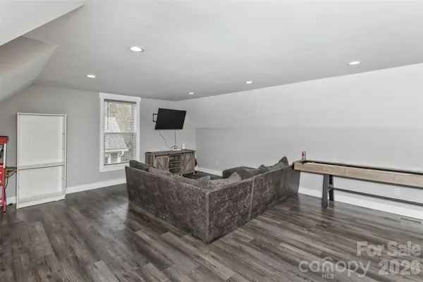$1,000,000 | 46 Carden Drive, Unit 10, Weaverville, NC 28787