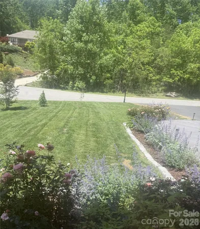 $1,000,000 | 46 Carden Drive, Unit 10, Weaverville, NC 28787