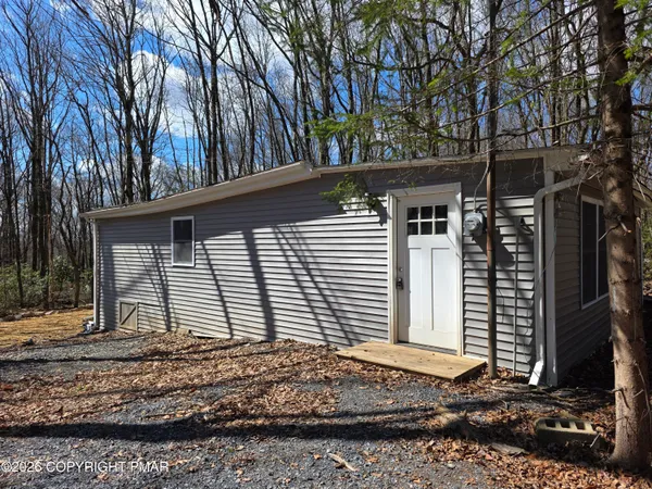$105,000 | 1412 Johns Road, Effort, PA 18330