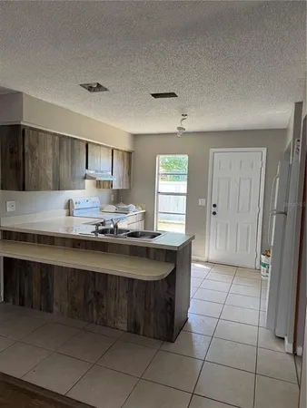 $1,295 | 912 Shirley Ann Trail, Lakeland, FL 33809