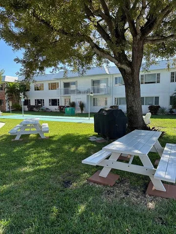 $139,900 | 350 South Cypress Road, Unit 522, Pompano Beach, FL 33060