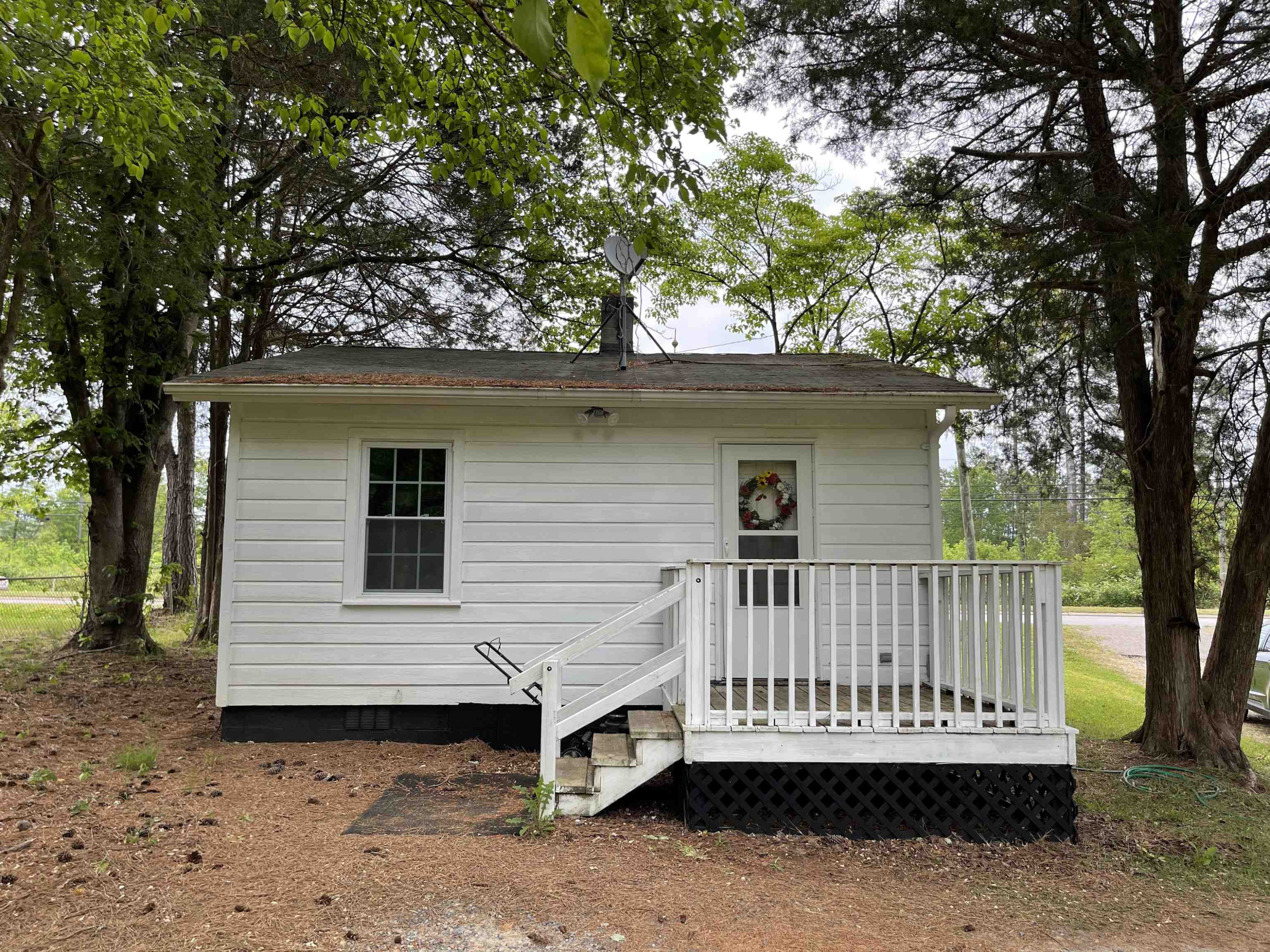 3315 Tryon Road Raleigh, NC 27603 - Photo 3 of 6 Photo 3