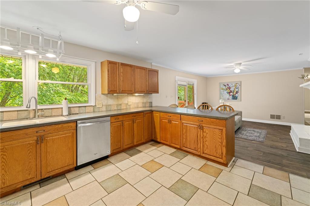 4741 Pine Hall Road Walkertown, NC 27051 - Photo 11 of 32 Gallery Image 11