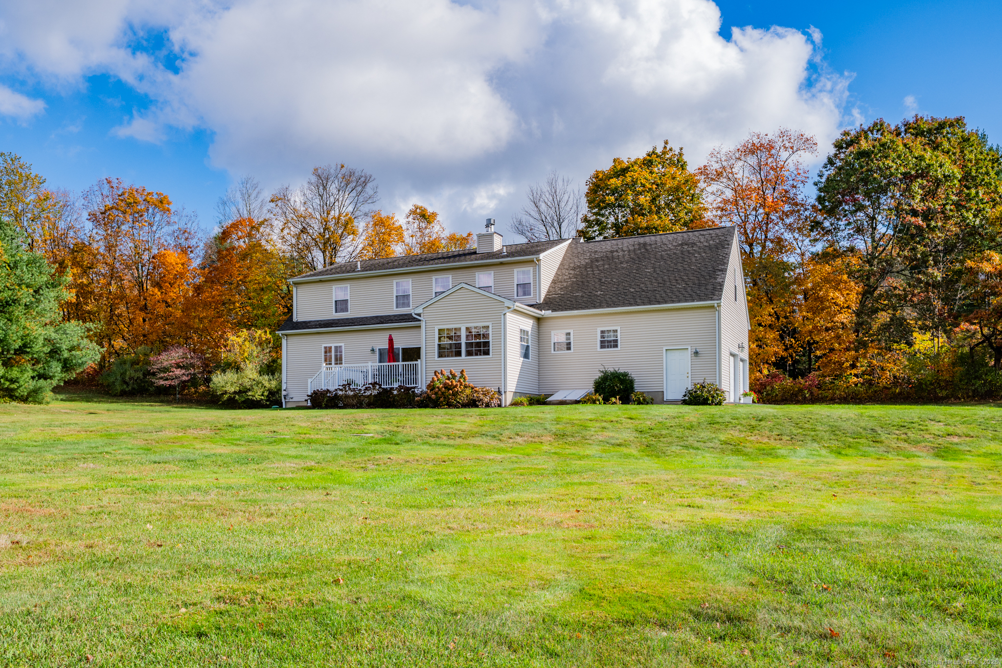 20 Cowles Road Bethlehem, CT 06751 - Photo 5 of 36