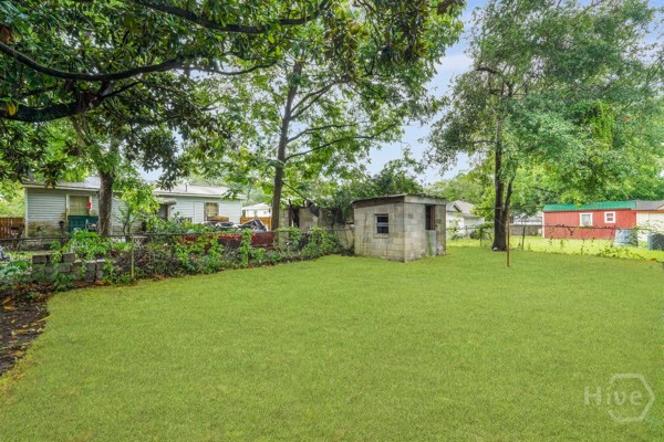 1817 Lloyd Street Savannah, GA 31405 - Photo 36 of 37