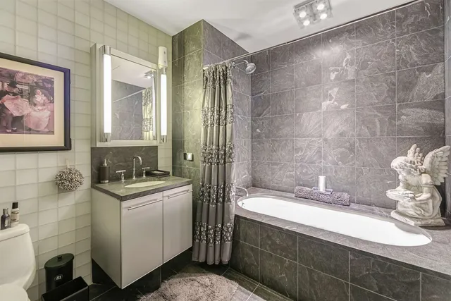 $2,977,777 | 225 River Street, Unit 1901, Hoboken, NJ 07030