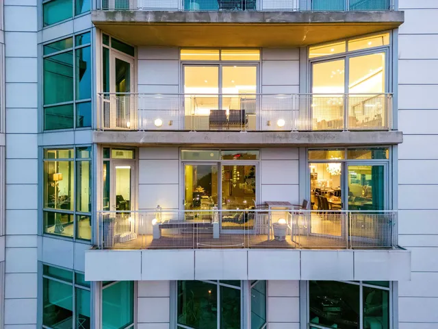 $2,977,777 | 225 River Street, Unit 1901, Hoboken, NJ 07030