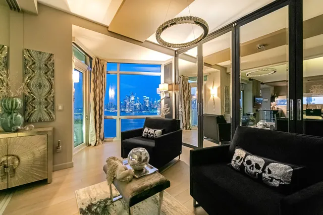 $2,977,777 | 225 River Street, Unit 1901, Hoboken, NJ 07030