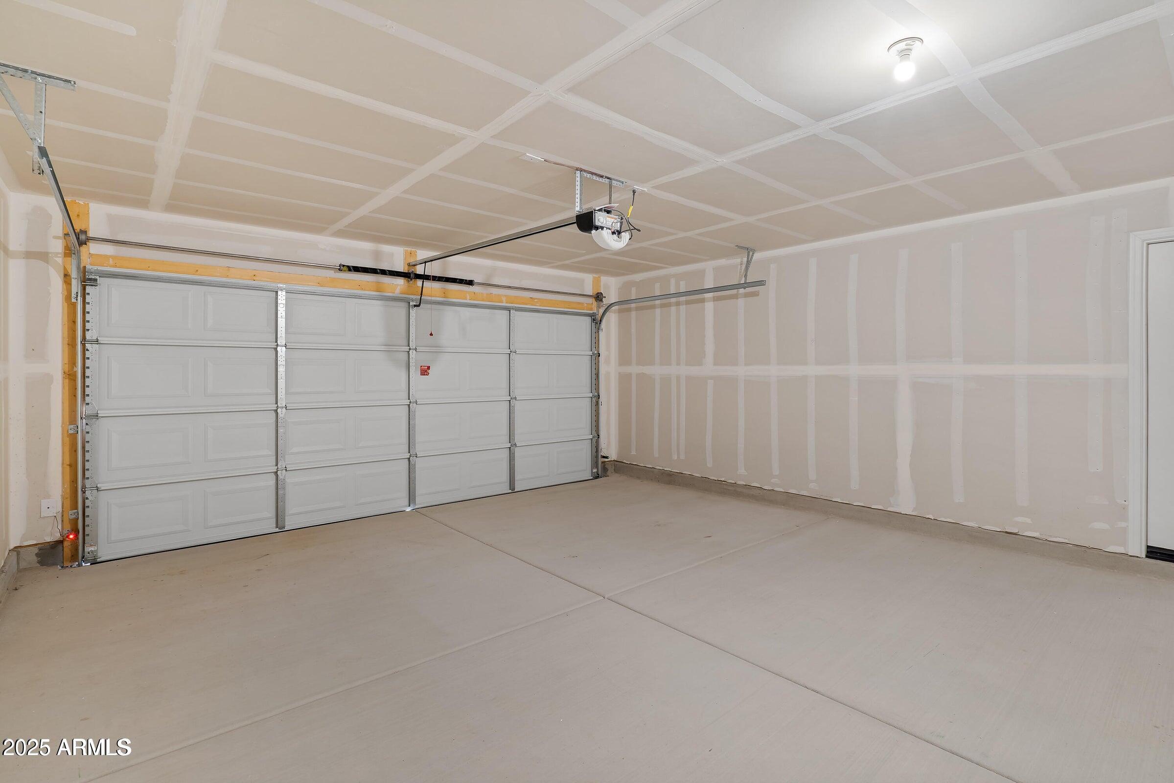 1697 Moonshadow Drive Benson, AZ 85602 - Photo 17 of 19 20250210165824378369000000-o