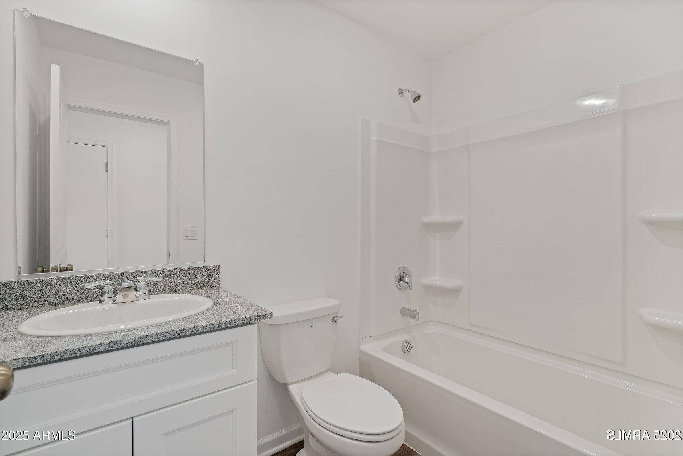 1697 Moonshadow Drive Benson, AZ 85602 - Photo 6 of 19 20250404224329639539000000-o