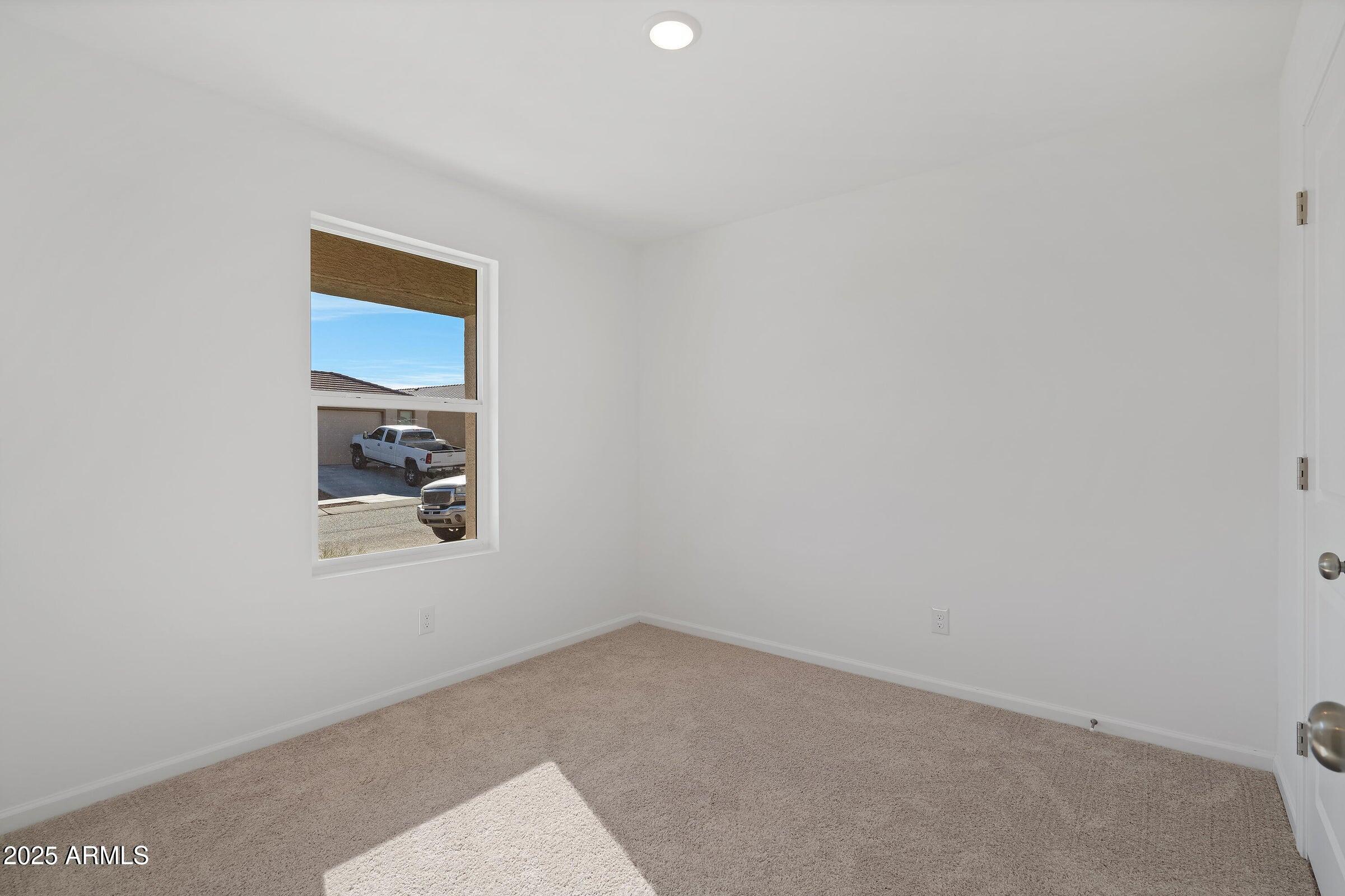 1697 Moonshadow Drive Benson, AZ 85602 - Photo 7 of 19 2nd bedroom