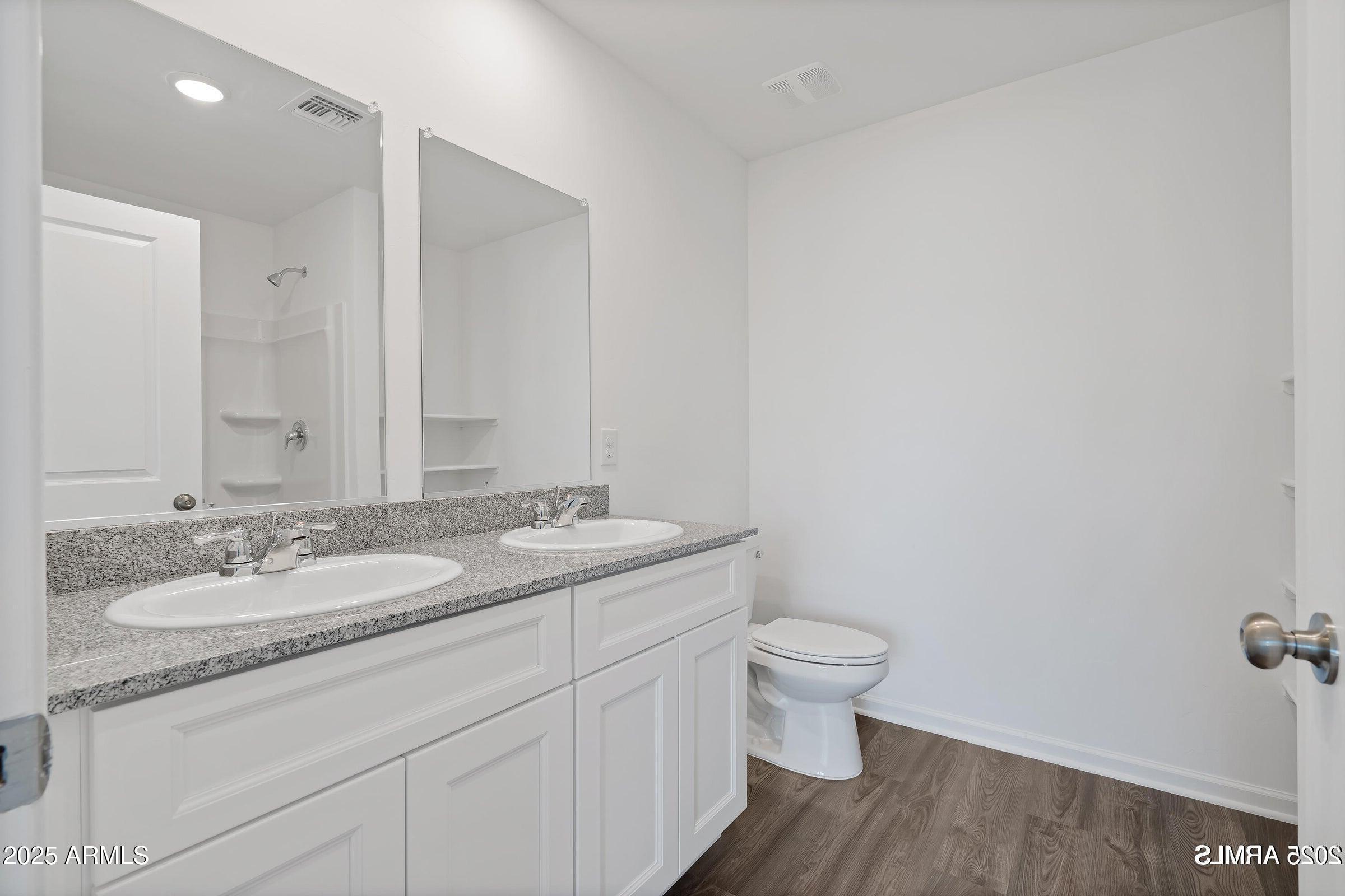 1697 Moonshadow Drive Benson, AZ 85602 - Photo 9 of 19 20250404224335983687000000-o