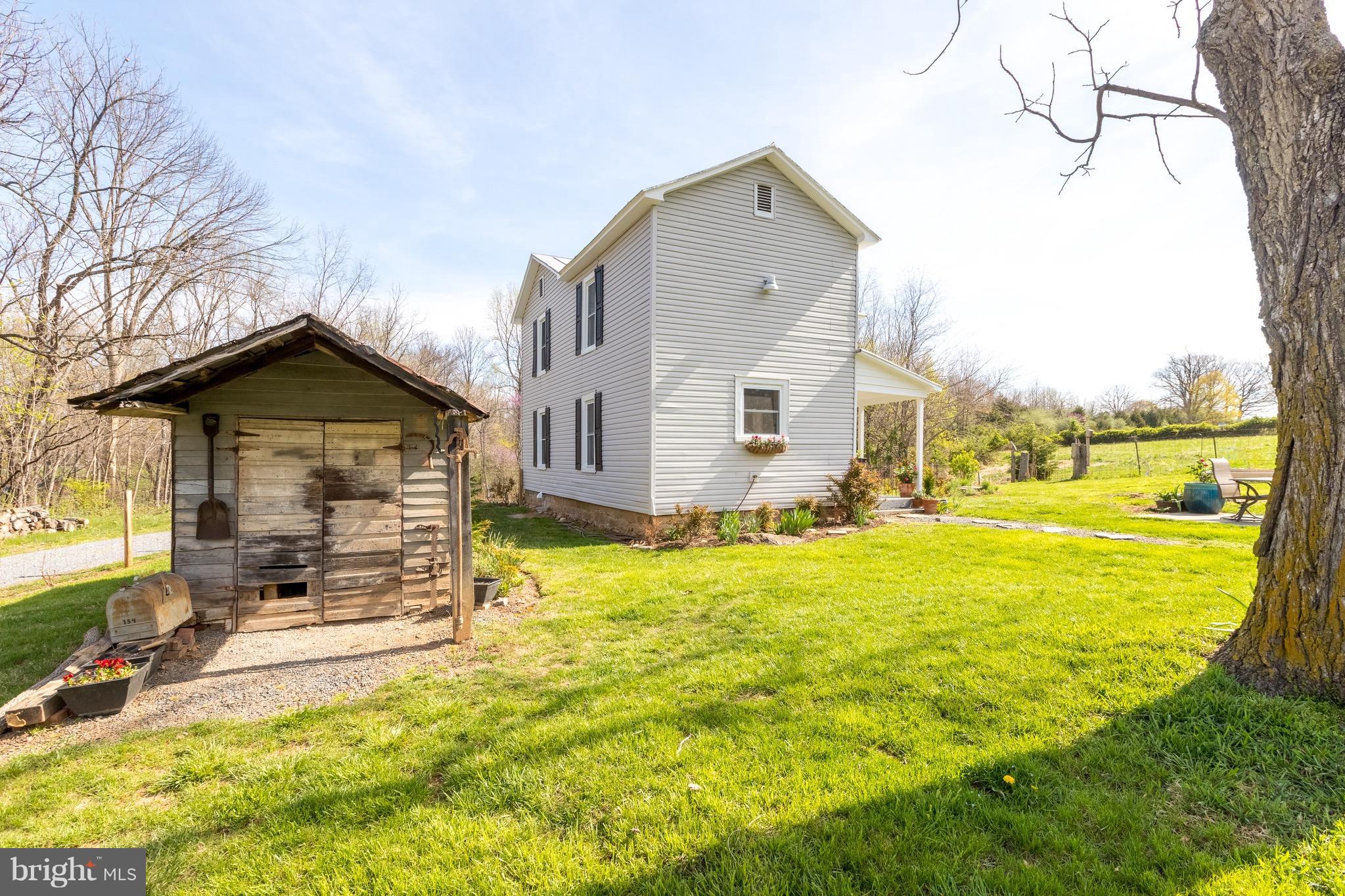 288 Chapel Road Middletown, VA 22645 - Photo 27 of 31 Exterior (Rear)