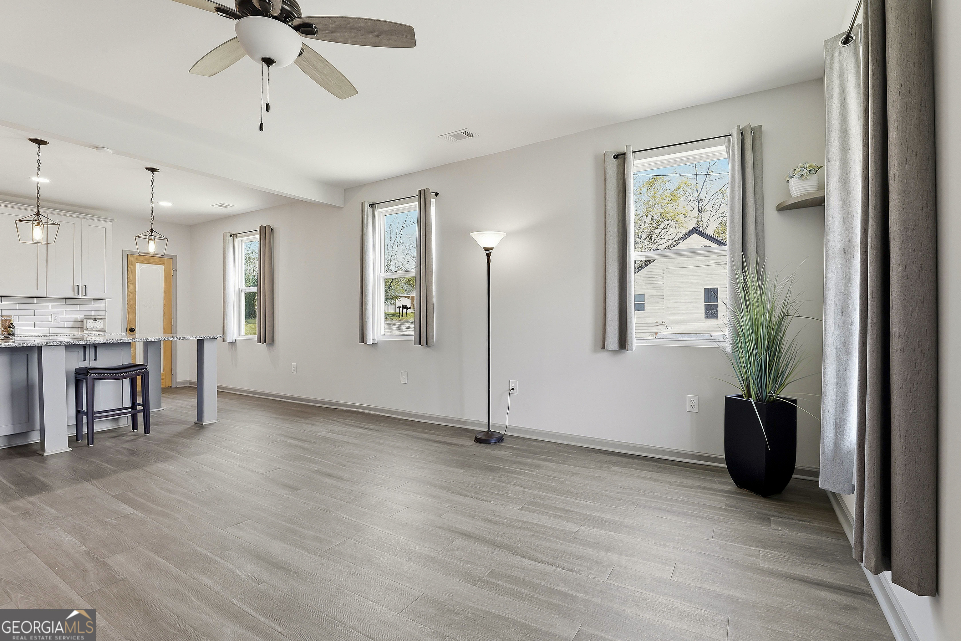 42 Main Street Newnan, GA 30263 - Photo 8 of 38