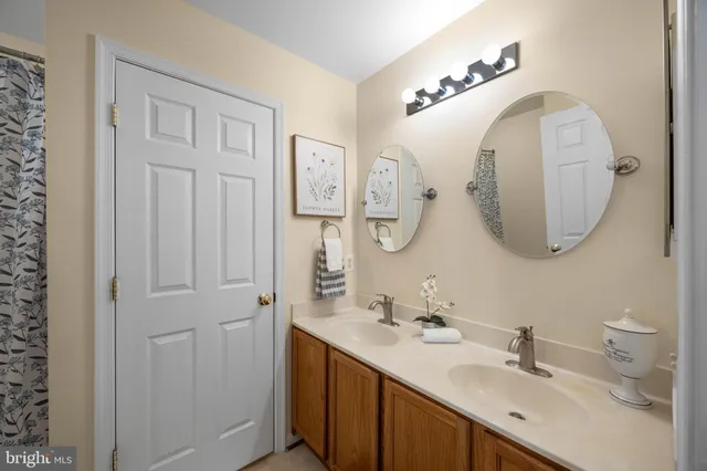 $410,000 | 216 Arcadia Shores Circle, Odenton, MD 21113