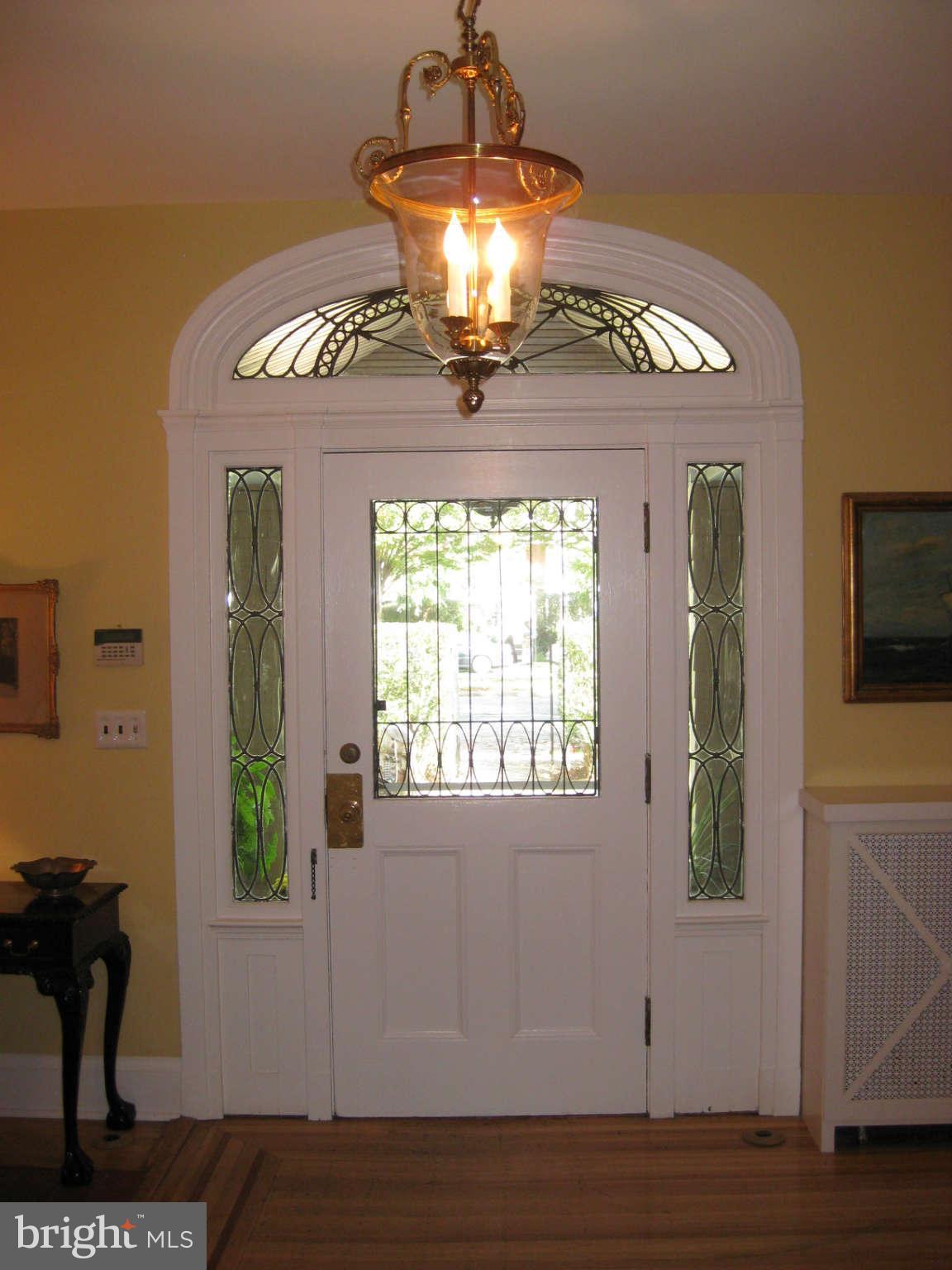 5004 Roland Avenue Baltimore, MD 21210 - Photo 4 of 25 Interior (General)