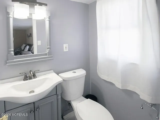 $750,000 | 7 Whitehall Way, Manalapan, NJ 07726