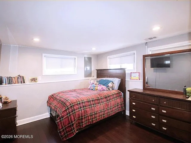 $750,000 | 7 Whitehall Way, Manalapan, NJ 07726