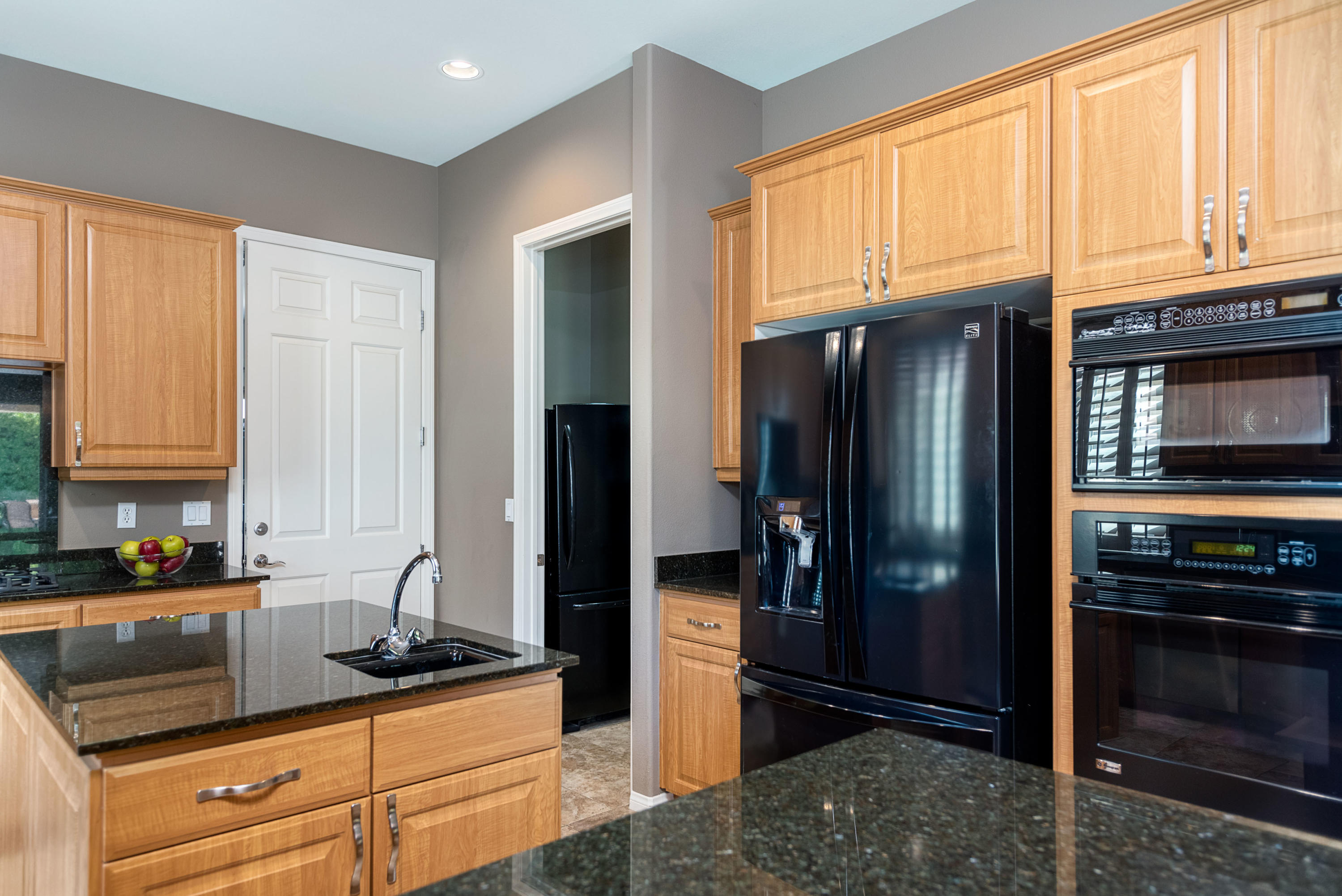 8 Bollinger Road Rancho Mirage, CA 92270 - Photo 14 of 62 8 Bollinger - Kitchen 1