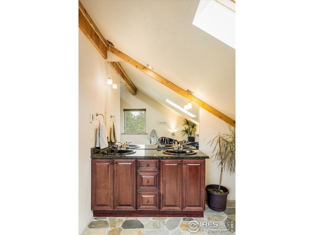 6067 Magnolia Road Nederland, CO 80466 - Photo 20 of 40 Gallery Image 20