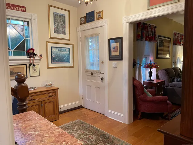 $4,500 | 126 East Avenue, New Canaan, CT 06840